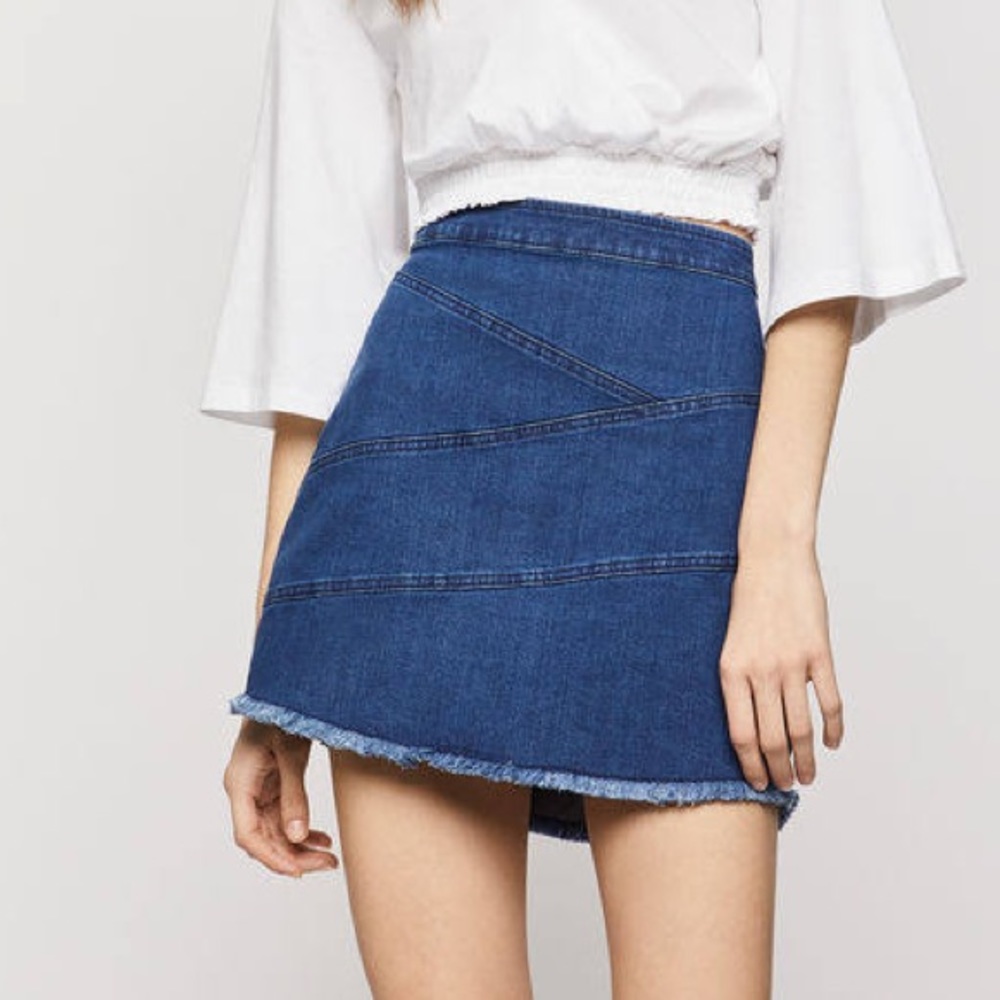 BCBGENERATION Frayed Mini Denim Skirt NWT Small